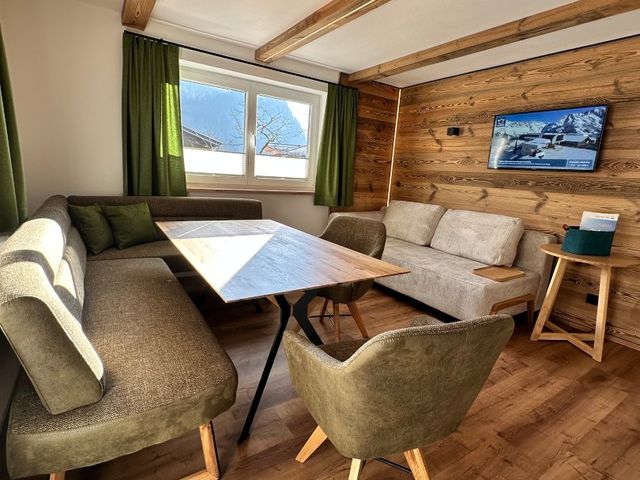 Klamm Lodge